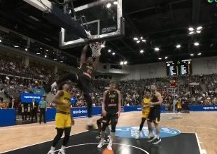 Ρίσεν – ΑΕΚ: Τάπα Καμπεγκέλε, ΜακΡέι στο κάρφωμα και μειώνει η Βασίλισσα! (VIDEO)
