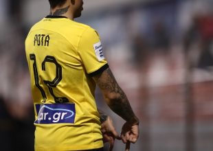 Πανηγύρισε το γκολ του ο Ρότα σχηματίζοντας το «Μ» για τον Μιχάλη (pic)