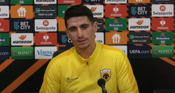 Μάνταλος: «Να βγάλουμε ό,τι καλύτερο έχουμε δείξει τον τελευταίο 1,5 χρόνο με τον Αλμέιδα»