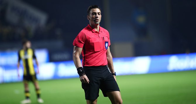 Ορίστηκε ο διαιτητής για το ΑΕΚ – Βόλος