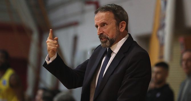 Πλάθα: «Ομάδες που μάχονται για την παραμονή, εξελίσσονται σε δυσκολότερα εμπόδια»