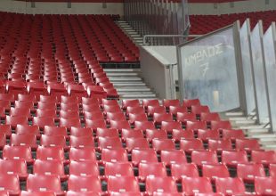 Αστυνομικοί βρίσκονται τώρα στο «Γ. Καραϊσκάκης» – Αναζητούν στοιχεία για τους οργανωμένους