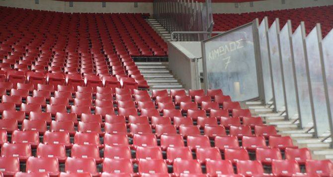 Αστυνομικοί βρίσκονται τώρα στο «Γ. Καραϊσκάκης» – Αναζητούν στοιχεία για τους οργανωμένους