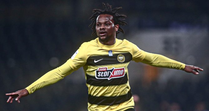 Ο Λιβάι σε beast mode κρατάει την ΑΕΚ ψηλά