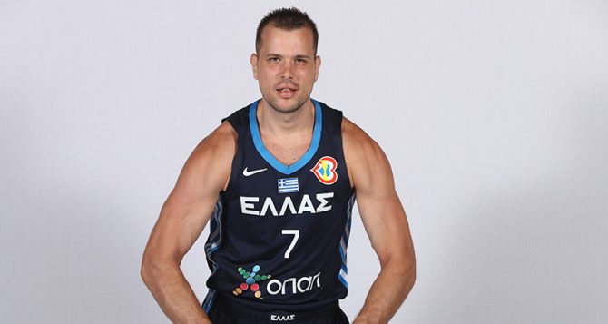 Κοιτάζει τον Αγραβάνη η ΑΕΚ