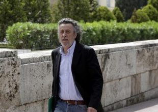 Τριανταφυλλόπουλος για ντέρμπι: «Λέω κι εγώ πως τα καταφέρνουν; Είναι ψεκασμένοι!»