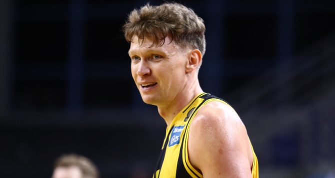 ΑΕΚ Betsson BC: Προανήγγειλε το deal με Κουζμίνσκας (vid)