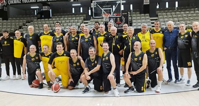 «Κλικ» από το φιλικό ΑΕΚ – Πέρα στην Πόλη (pics)