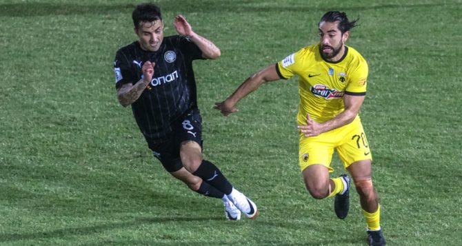 Του «χρωστάει» μια ρεβάνς (VIDEOS) Του «χρωστάει» μια ρεβάνς (VIDEOS)