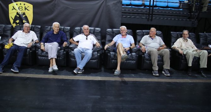 Παλαίμαχοι ΑΕΚ: «Απόλυτη στήριξη – Δίπλα στην Βασίλισσα»