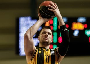 Αγραβάνης: «Να κάνουμε καλό ματς και να διεκδικήσουμε τις πιθανότητές μας »