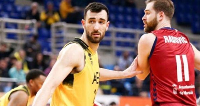 Κουζέλογλου: «Τα λάθη μας κόστισαν και χάσαμε το παιχνίδι στο τέλος»