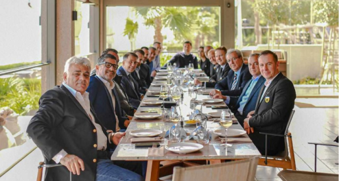 Γεύμα στους ανθρώπους της ΑΕΚ παρέθεσε ο Απόλλων Λεμεσού