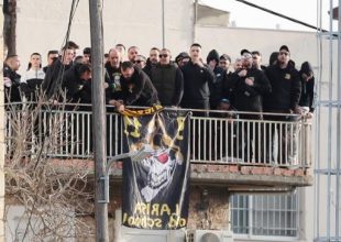 Δικηγόρος οπαδών ΑΕΚ: «Είναι παράλογο να μπαίνει κάποιος φυλακή για ένα καπνογόνο»