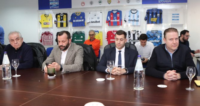 Κοσμάς: «Πέρσι με το πιο δύσκολο πρόγραμμα η ΑΕΚ πήρε το πιο παλικαρίσιο πρωτάθλημα»