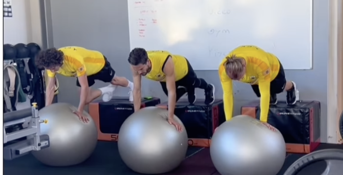 Πρόγραμμα στο γυμναστήριο είχε η σημερινή προπόνηση (VID)