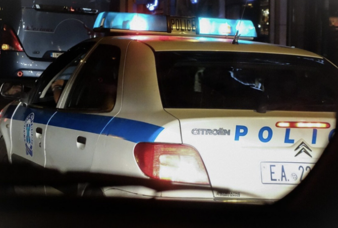 Γλυφάδα: Συνελήφθησαν 25 ανήλικοι που είχαν κλείσει ραντεβού για συμπλοκή σε γήπεδο
