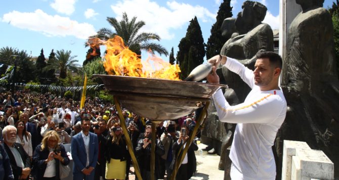 Η ΑΕΚ υποδέχθηκε την Ολυμπιακή Φλόγα (VIDEOS + PICS)