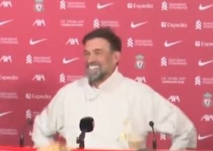 Ο Κλόπ άργησε σε συνέντευξη Τύπου και απολογήθηκε με επικό τρόπο: “Συγγνώμη, αλλά ποιος χ@@@κε;”