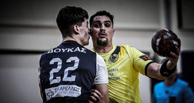 LIVE: Ολυμπιακός – ΑΕΚ