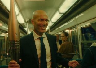 Ο Ζινεντίν Ζιντάν πρωταγωνιστής στο βίντεο της Tελετής Έναρξης