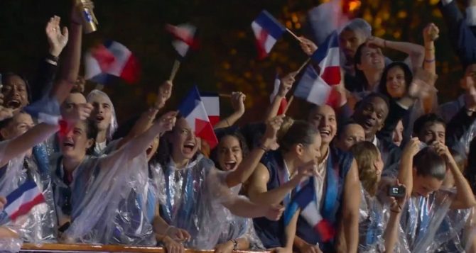 Τελετή Έναρξης: Η εκκωφαντική είσοδος της οικοδέσποινας Γαλλίας