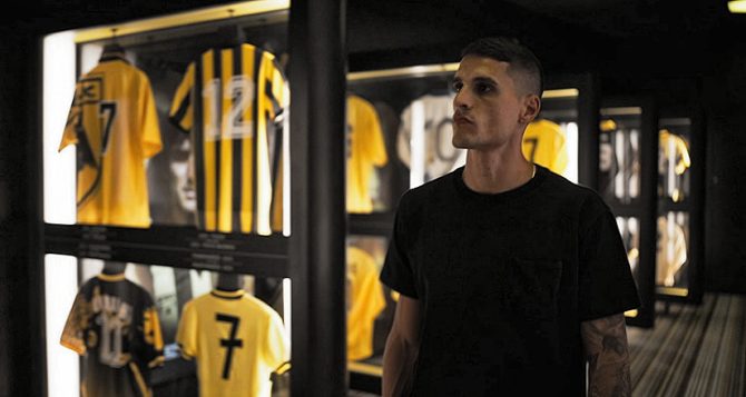 Με Λαμέλα η νέα φανέλα της ΑΕΚΑΡΑΣ (VIDEO + PICS)