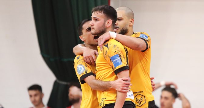 Futsal: Πέρασε και από τη Σαλαμίνα η ΑΕΚ