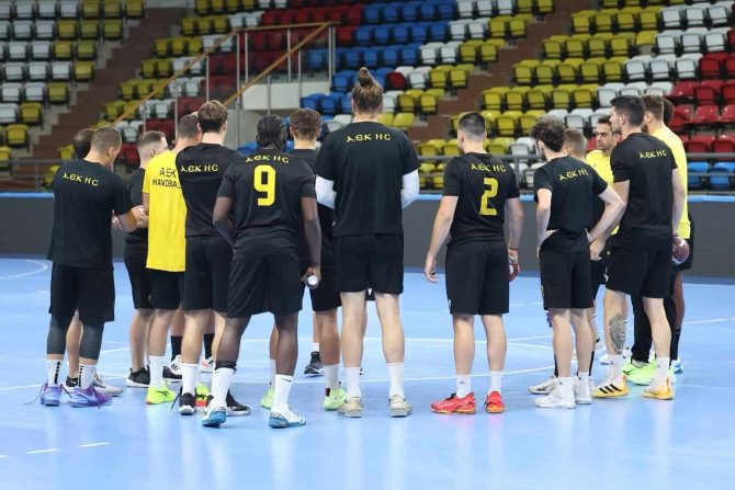 Χάντμπολ: Νέα φιλική νίκη η ΑΕΚ, αποχώρησε τραυματίας ο Μίλερ