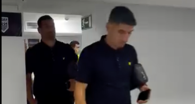 Η άφιξη της ΑΕΚ (VID)