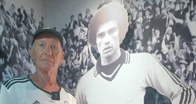 Ο Αρδίζογλου στο Μουσείο Ιστορίας της ΑΕΚ (ΦΩΤΟ)