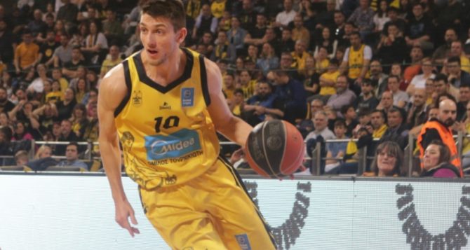 «Έκλεισε» τον Φίλλιο η AEK Betsson