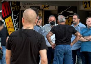 Ο Ηλιόπουλος συμμετείχε σε σύνθημα για τον Μιχάλη Κατσούρη
