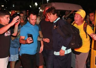 Αποθεωτική υποδοχή στη Λιβαδειά για την αποστολή της ΑΕΚ (ΦΩΤΟ)