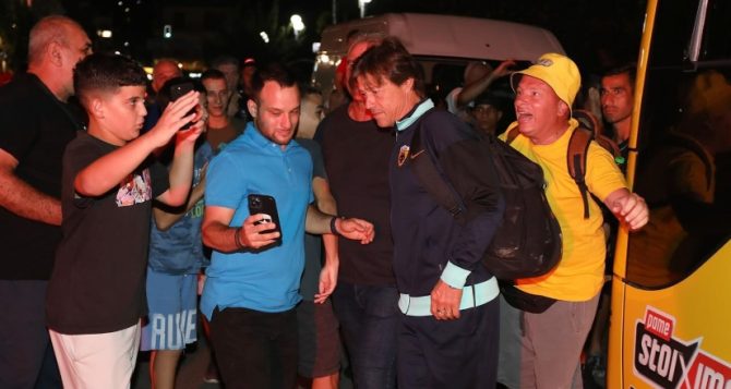 Αποθεωτική υποδοχή στη Λιβαδειά για την αποστολή της ΑΕΚ (ΦΩΤΟ)