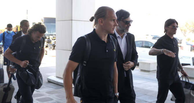Φωτογραφίες και video π’ την αναχώρηση της ΑΕΚ για την Αρμενία