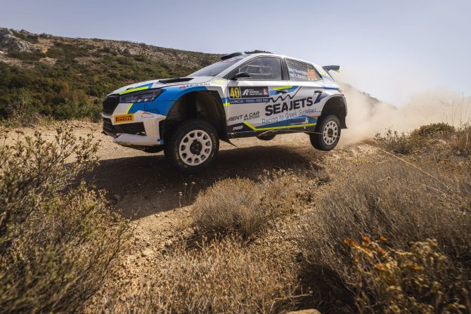 Ρουστέμης: «Η Seajets και ο Ηλιόπουλος είναι δίπλα μου» Ρουστέμης: «Η Seajets και ο Ηλιόπουλος είναι δίπλα μου»