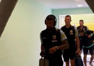 Η άφιξη της ΑΕΚ στο γήπεδο της Λιβαδειάς (vid)