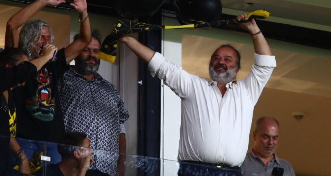 «Ας είναι η γραφικότητα η δικιά μου ότι μιλάω με ρομαντισμό και αγάπη, μιλάω για νέα σελίδα στο ποδόσφαιρο»