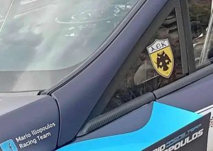 Mε το σήμα της ΑΕΚ τρέχει στην Ανάβαση Πορταριάς ο Μάριος Ηλιόπουλος! (ΦΩΤΟ)