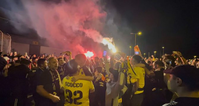ΠΑΝΙΚΟΣ για τον παικταρά Μαρσιάλ (VIDEOS + PICS)