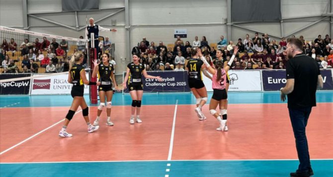 Βόλεϊ: Η ΑΕΚ στους «32» του Challenge Cup