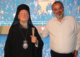 Ηλιόπουλος σε Οικουμενικό Πατριάρχη: «Η παρουσία σας στο ναό της Αγίας Σοφιάς είναι πηγή έμπνευσης»