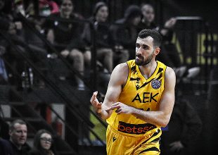 Κουζέλογλου: «Ο Σάκοτα έχει το σεβασμό όλων – Ο κόσμος μας είναι ο 6ος παίκτης της ομάδας»