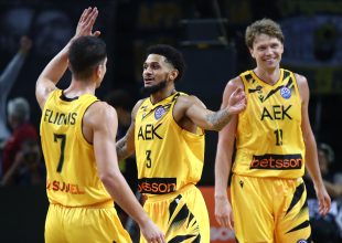 Για τη νίκη κόντρα στο Λαύριο η ΑΕΚ Betsson στο φινάλε του α’ γύρου
