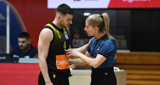 ΚΑΕ ΑΕΚ: «Δεν πάει άλλο – Να γίνει επαγγελματική η διαιτησία»