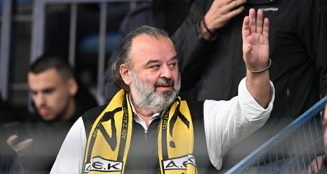 Ηλιόπουλος: «Γι’ αυτό κατέβηκα στ’ αποδυτήρια και ζήτησα να μιλήσω στον Λουτσέσκου…»
