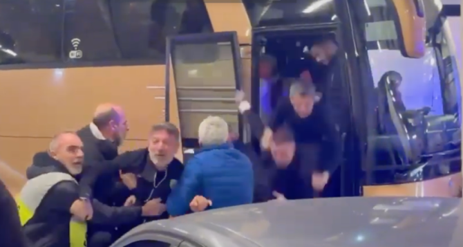 Λουτσέσκου: «Ζήτησα να ανοίξει η πόρτα του πούλμαν για να τους φοβήσω»