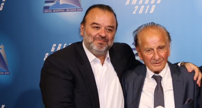Το τηλεφώνημα του Ηλιόπουλου στον πατέρα του για την αγορά της ΑΕΚ: «Του έπεσε το τηλέφωνο…»