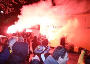 Τρελή αποθέωση για την ΑΕΚΑΡΑ στον Βόλο!